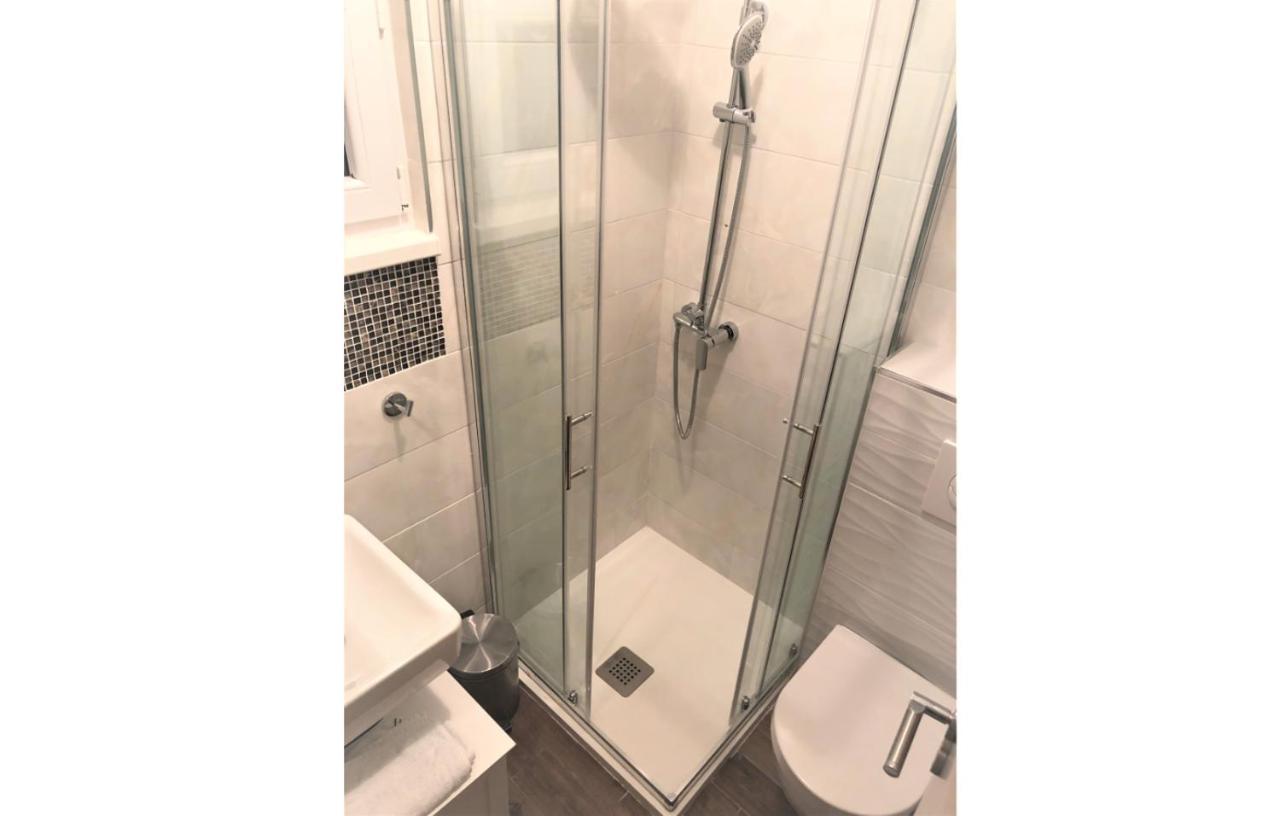Apartments & Rooms Formenti Skradin Bilik gambar