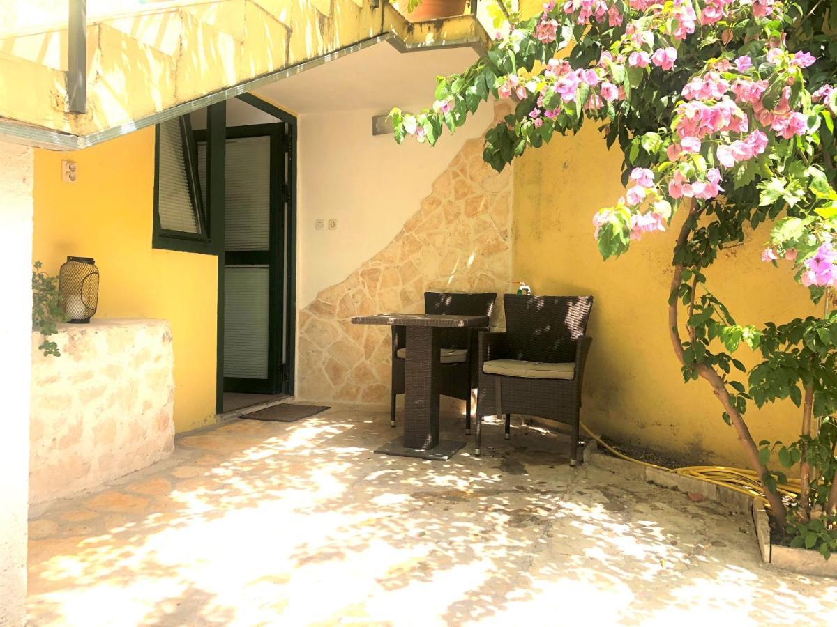 Apartments & Rooms Formenti Skradin Luaran gambar