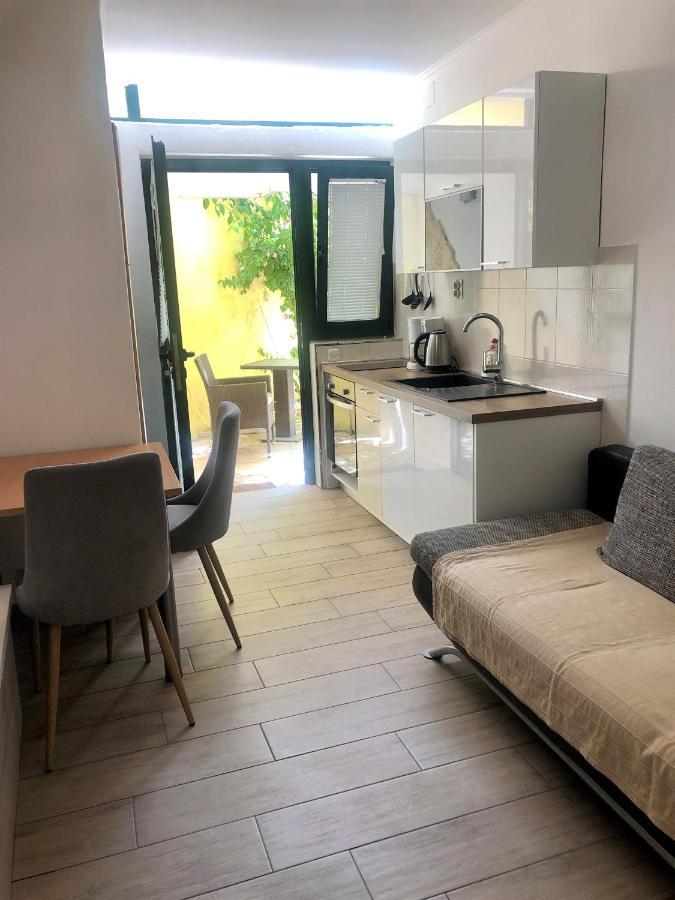 Apartments & Rooms Formenti Skradin Luaran gambar